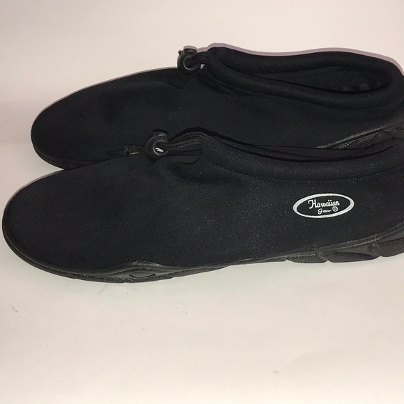 Hawaiian Gear Other - Reef Walker 8-9 Water Sandals Black NWOT Ocean Beach Sail Boat